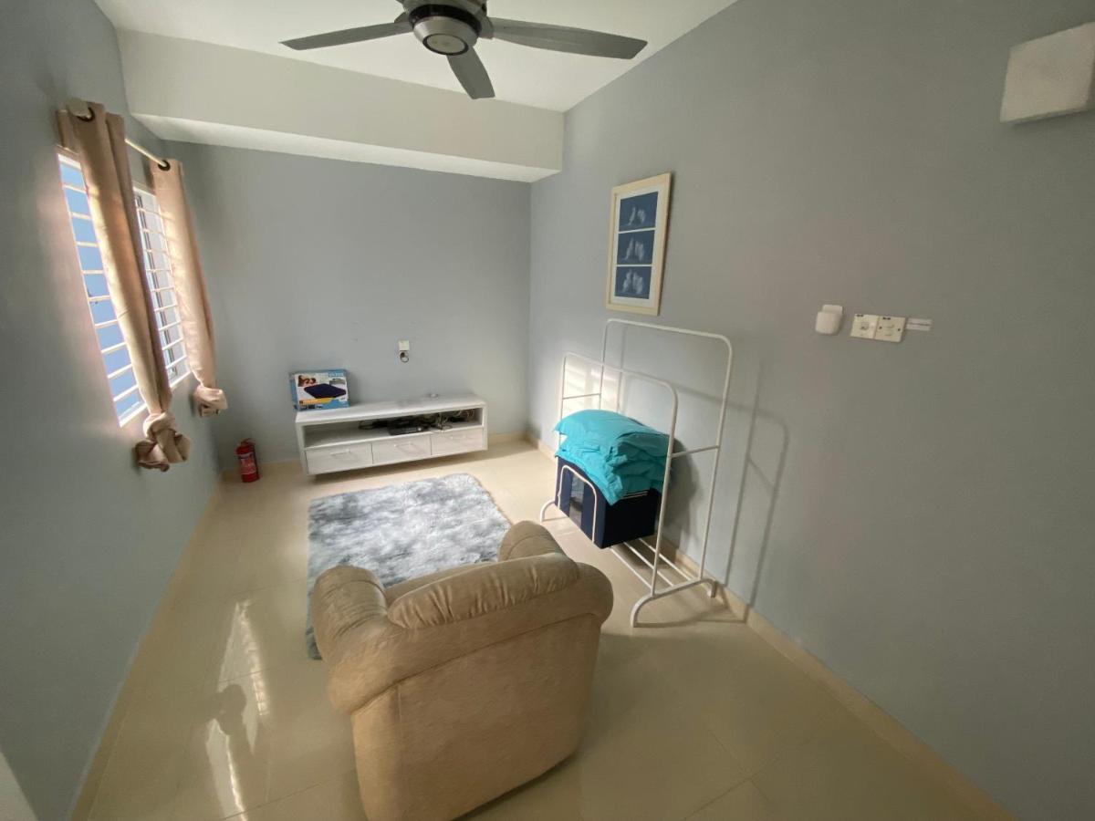 Entire Residential Home•Jia Residences Bkt Serdang沙登温暖的家 スリ・カンバンガン エクステリア 写真